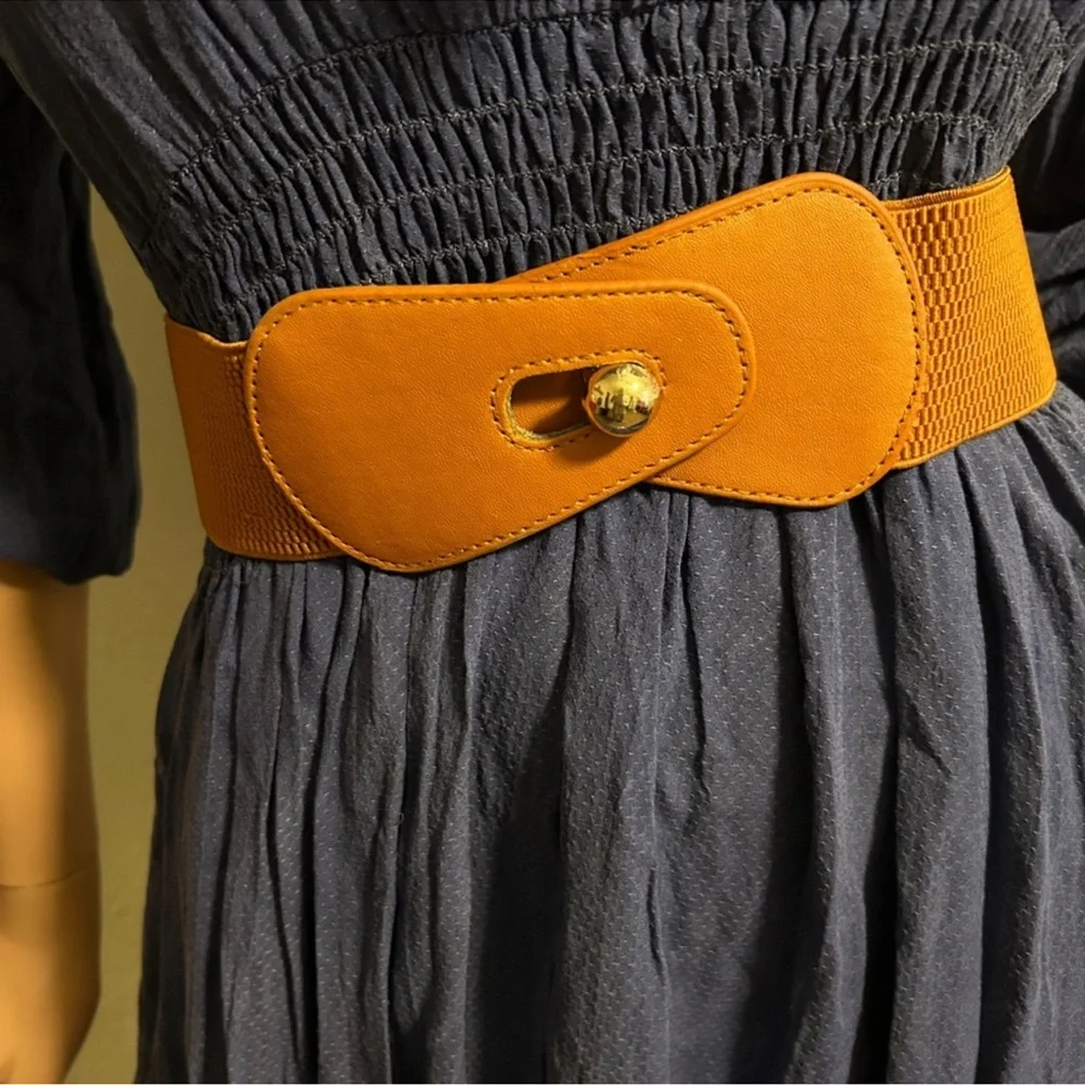 set of 3 Stylish elastic woman Belts - Picture 3 of 5